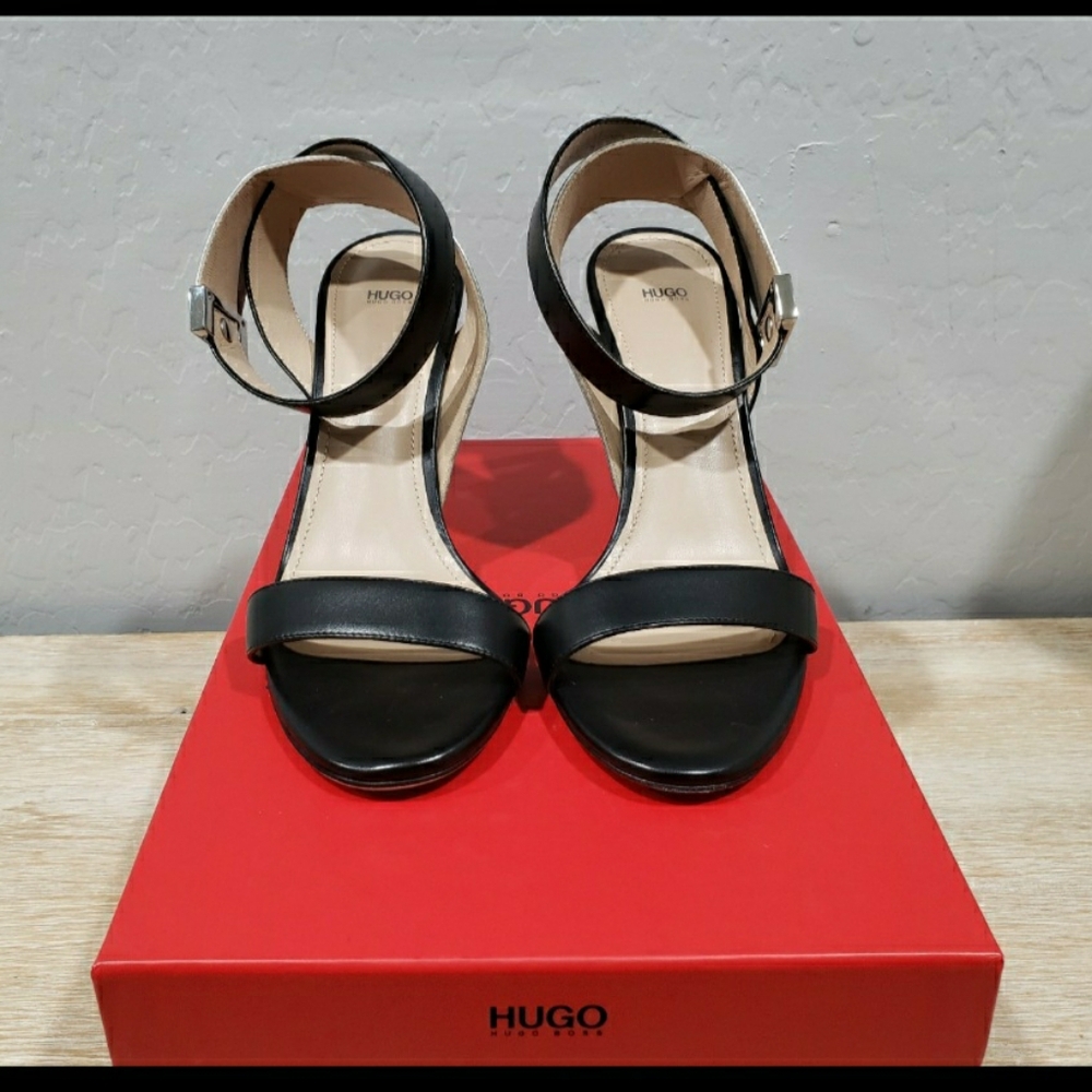 NWB! HUGO BOSS Women's West Sandal 90-C Shoes (9) Black/Silver